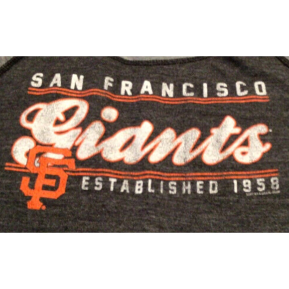 Soft As A Grape SF Giants Hoodie Women's Medium Gray Pullover MLB Baseball - Picture 2 of 6